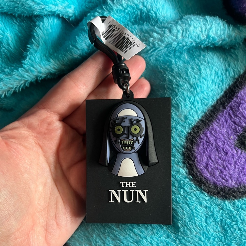 The nun bag clip. New!